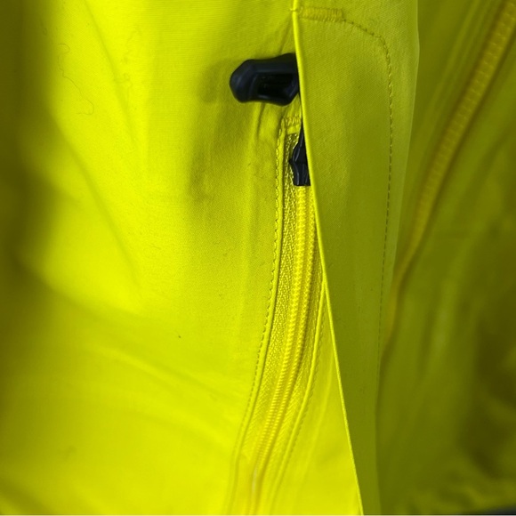 Marmot Women's Steamboat Ambassador First Tram Ski/Snow Jacket (L) Yellow - Picture 3 of 13